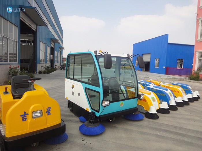 南通环保机械设备扫地机厂家 智能驾驶扫地机 LW-JX1350玻璃钢水箱